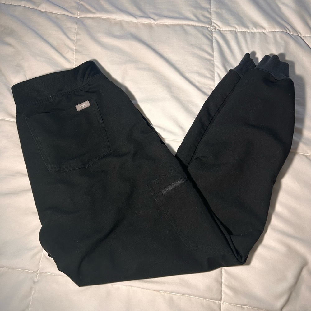 Black Figs Scrub Pants